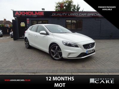 White Used 2014 Volvo V40 R-Design Estate | £6,295 (Fair price)