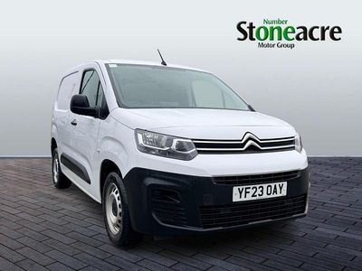 Used Citroën Berlingo 100 HP (73 kW) 2023 White MPV