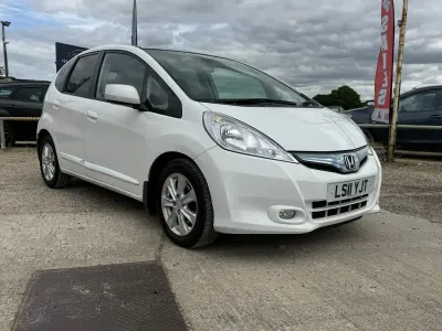Used Honda Jazz Hybrid 2011 White Hatchback
