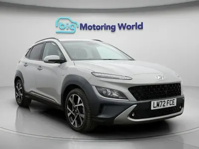 Second-hand Hyundai Kona Premium 120 CP (88 kW) 2022 Gri SUV