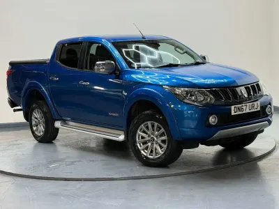 Second-hand Mitsubishi L200 Warrior 181 CP (133 kW) 2017 Albastru Pickup