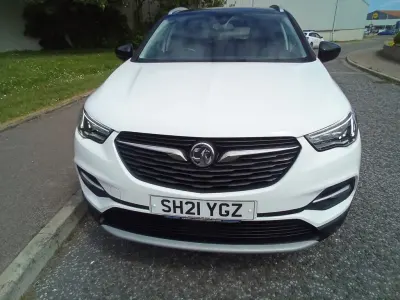 Used Vauxhall Grandland X Edition 130 HP (95 kW) 2021 White SUV