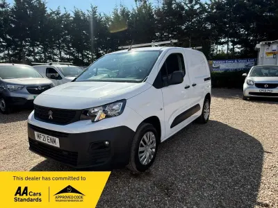 Used Peugeot Partner 131 HP (96 kW) 2021 White MPV