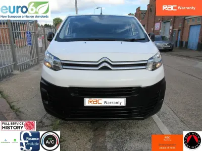 Used Citroën Dispatch 120 HP (88 kW) 2019 White MPV