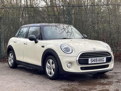 Used Mini Cooper Classic 2019 White Hatchback