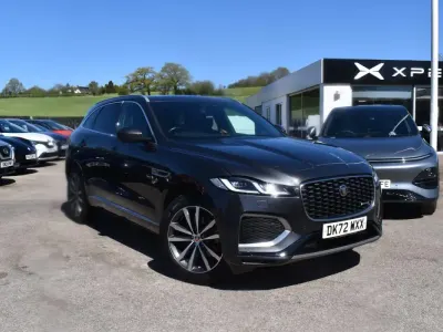 Usado Jaguar F-Pace R-Dynamic 250 HP (183 kW) 2022 Cinzento SUV