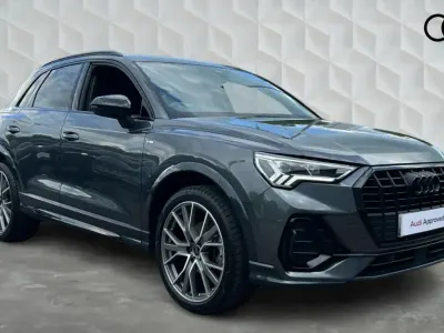 Używany Audi Q3 Black Edition 150 KM (110 kW) 2025 Szary SUV