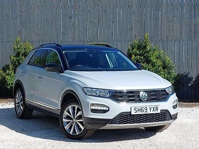 Usado VW T-Roc Design 150 HP (110 kW) 2019 Prateado SUV