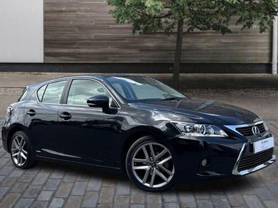 Lexus CT200h