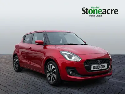 Usado Suzuki Swift SZ5 111 HP (81 kW) 2019 Vermelho Citadino