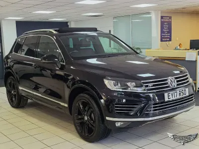 Used VW Touareg R-line Plus 262 HP (192 kW) 2017 Black SUV