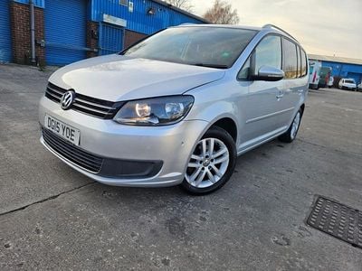 Used VW Touran SE 105 HP (77 kW) 2015 Silver MPV