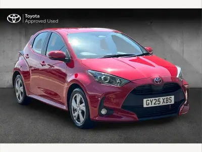 Used Toyota Yaris 116 HP (85 kW) 2025 Red Hatchback