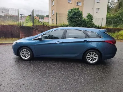 Used Hyundai i40 115 HP (84 kW) 2015 Blue Estate