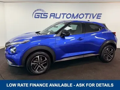 Usado Nissan Juke N-Connecta 115 HP (84 kW) 2025 Azul SUV