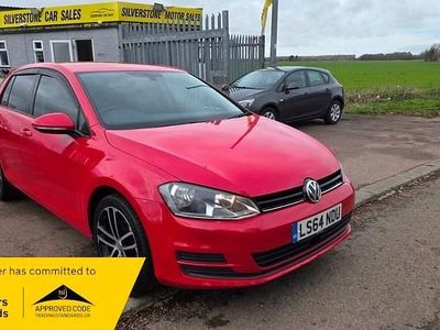 Used VW Golf VII SE 2014 Red Hatchback