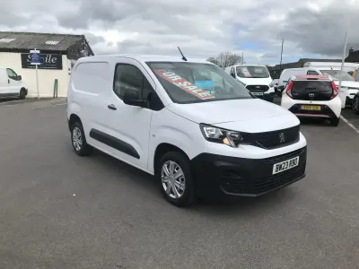 Usado Peugeot Partner Premium 2023 Branco Monovolume