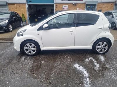 Used Toyota Aygo Style 2013 White Hatchback