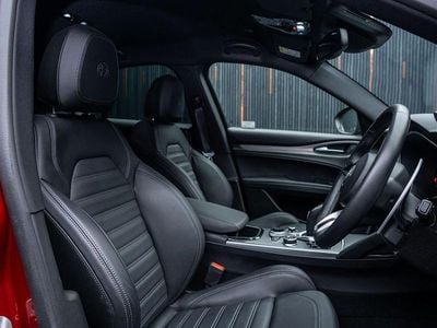 Used Alfa Romeo Stelvio Veloce 280 HP (205 kW) 2024 Red SUV