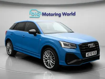 Używany Audi Q2 Black Edition 150 KM (110 kW) 2020 Niebieski SUV