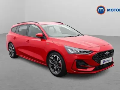 Used Ford Focus ST-Line X 155 HP (114 kW) 2025 Red Estate