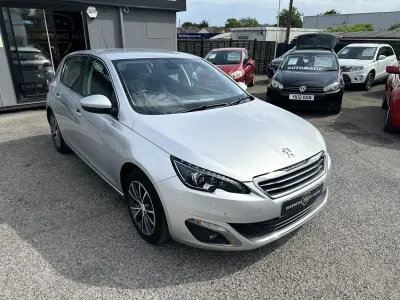 Used Peugeot 308 Allure 120 HP (88 kW) 2015 Silver Hatchback