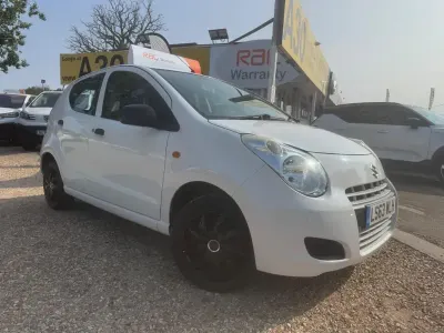 Used Suzuki Alto 68 HP (50 kW) 2014 White Hatchback