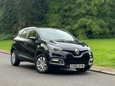 Used Renault Captur Expression+ 90 HP (66 kW) 2016 Black SUV