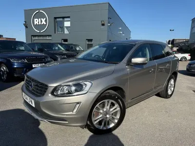 Begagnad Volvo XC60 SE Lux 215 HK (158 kW) 2014 Guld SUV