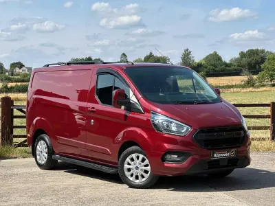 Used Ford Transit Custom Limited 170 HP (125 kW) 2019 Red Van