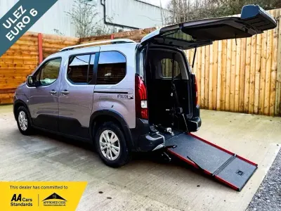 Używany Peugeot Rifter Access 131 KM (96 kW) 2020 Szary Minivan