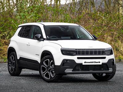 New Jeep Avenger Summit 100 HP (73 kW) 2025 Special solid  snow white SUV