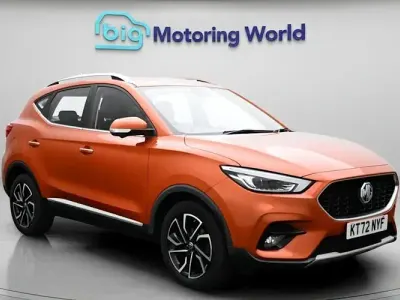 Używany MG ZS Exclusive 111 KM (81 kW) 2023 Pomarańczowy SUV