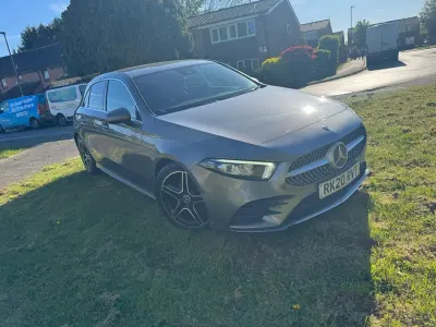 Usado Mercedes A200 AMG line 163 HP (119 kW) 2020 Cinzento Citadino