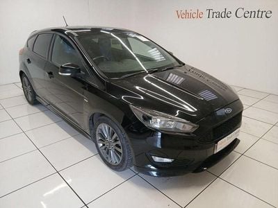 Used Ford Focus ST-Line 120 HP (88 kW) 2017 Black Hatchback