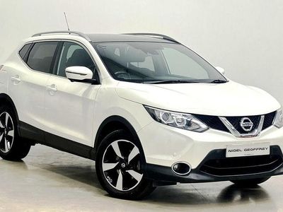 White Used 2017 Nissan Qashqai N-Vision SUV | £9,250 (Fair price)