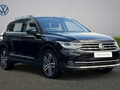 Usado VW Tiguan Elegance 150 HP (110 kW) 2021 Preto SUV