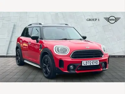 Used Mini Cooper Countryman Classic 136 HP (100 kW) 2022 Red SUV