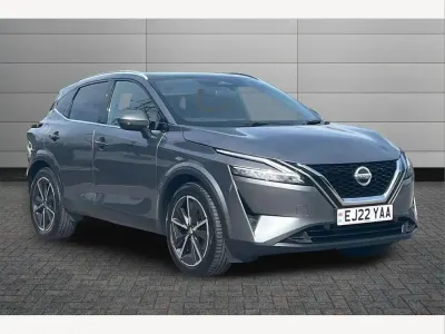Used Nissan Qashqai Tekna 140 HP (102 kW) 2022 Ceramic grey SUV