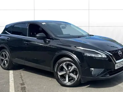 Używany Nissan Qashqai N-Connecta 140 KM (102 kW) 2023 Czarny SUV