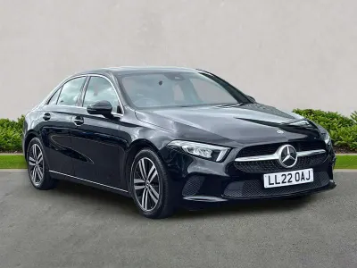 Begagnad Mercedes A180 2022 Svart Sedan