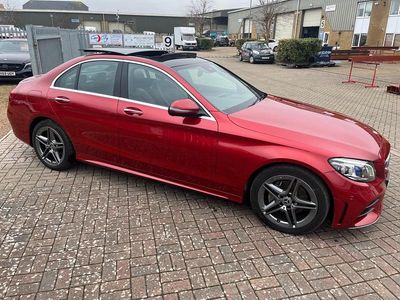 Begagnad Mercedes C220 AMG Line Premium Plus 194 HK (142 kW) 2019 Röd Sedan