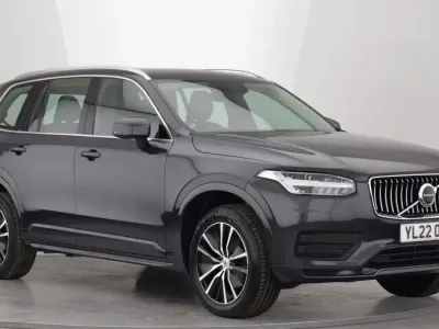 Used Volvo XC90 Momentum 235 HP (172 kW) 2022 SUV
