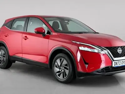 Used Nissan Qashqai Acenta Premium 158 HP (116 kW) 2022 Red SUV
