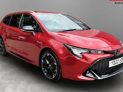 Used Toyota Corolla Sport 184 HP (135 kW) 2022 Red Estate