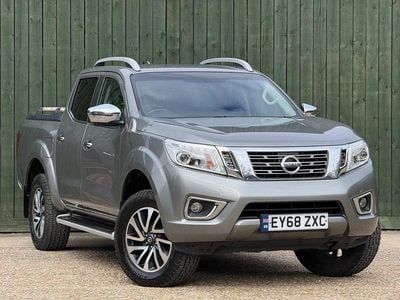 Used Nissan Navara Tekna 190 HP (139 kW) 2018 Grey Pickup