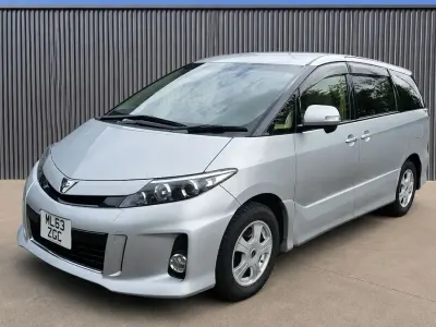 Used Toyota Estima 170 HP (125 kW) 2013 Silver MPV
