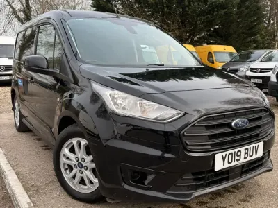 Usado Ford Transit Connect Limited 120 HP (88 kW) 2019 Preto Monovolume