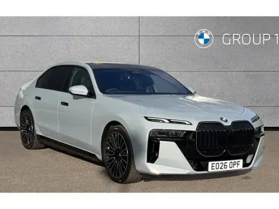 New BMW 750e M Sport 489 HP (359 kW) 2026 Brooklyn grey Sedan