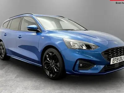 Used Ford Focus ST-Line X 120 HP (88 kW) 2019 Blue Estate